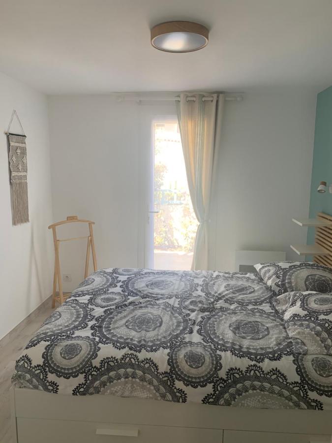 Appartement De Standing Avec Terrasse แซ็งต์-มารี-เดอ-ลา-แมร์ ภายนอก รูปภาพ
